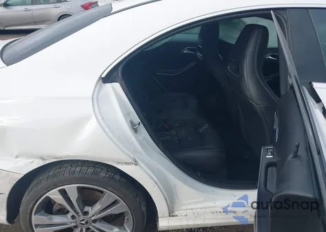 2019 Mercedes-Benz Cla 250 4Matic z USA, uszkodzony, nr VIN WDDSJ4GB1KN718916